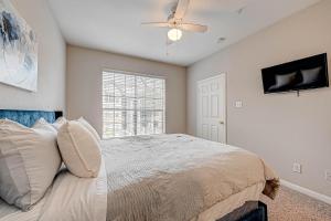 Spacious Room with Pool and Gym - Medical Center Houston
