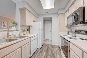 Spacious Room with Pool and Gym - Medical Center Houston