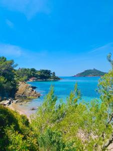 Rénové 2025 - 6 personnes - Clim Parking Piscine Terrasse