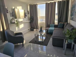 Spacious 3 Bedroom flat at 45 landward Court ,London W1H 5HB