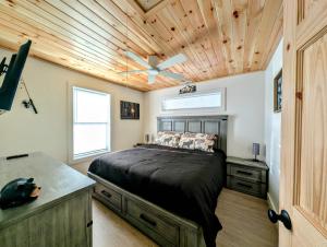 Acadia Sunset Fishing Cabin #2 family beach fire pit