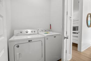 Grand Vista Chateau With Lsv And Pool