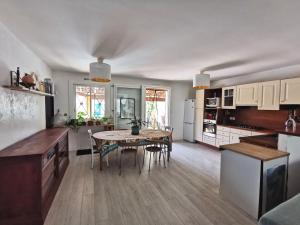 Villas Villa with pool near sea and garrigue : photos des chambres
