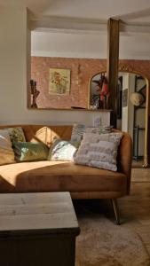 Un monde à part avec jardin, calme et volupté, 3 min de la Ferté-sous-Jouarre, 42 min de Paris TER, 35 min de Disney, 10 min de lA4