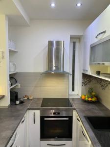 Split City Center - Lovely and spacious 2Bdrm Apt