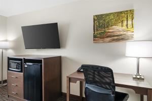 King Room with Spa bath - Non-Smoking room in Best Western Brookfield