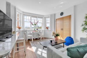 Slice of Brighton With Seaviews By My Getaways