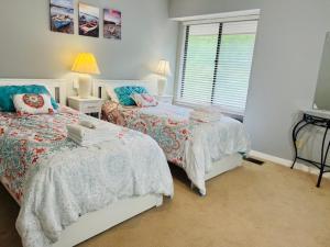 Springwood Villas with pool excess half a mile from beach