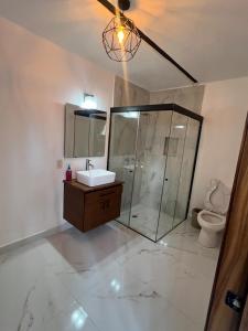 Hermosa cabaña en el bosque