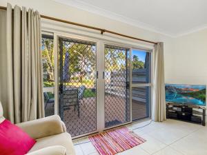 Paradise Apartments 2