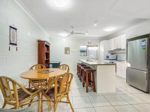 Paradise Apartments 2