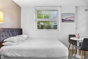 Chic Urban Paddington Escape