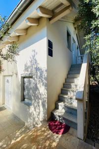 Seaside apartments with a swimming pool Cove Pribinja, Hvar - 24171