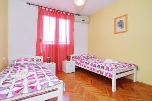 Apartments by the sea Zadar - 24422