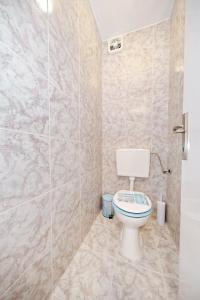 Apartments by the sea Zadar - 24422