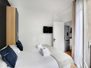 Magnificent 2BD 6P apartment - Eiffel Tower