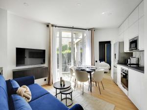 Magnificent 2BD 6P apartment - Eiffel Tower