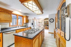 Bike, Fish, Golf and More Stately Tudor in Mogadore