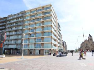 Apartment in Nieuwpoort near the Beach