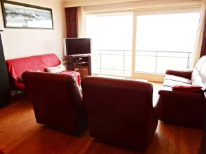 Apartment in Nieuwpoort near Sandy Beaches