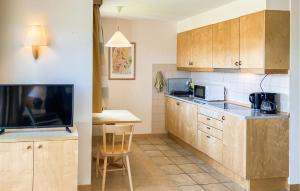 Gorgeous Home In Hok With Wifi