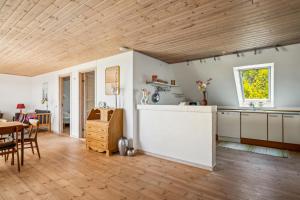 Stunning Home In Ebeltoft With 9 Bedrooms And Internet