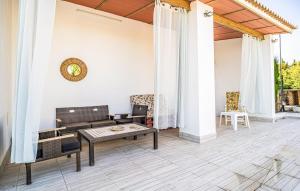 Cozy Home In Puente Genil