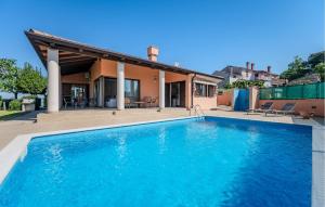 Pet Friendly Home In Buje