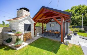 3 Bedroom Nice Home In Lucane