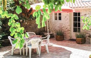 Lovely Home In Talmont De St Hilaire