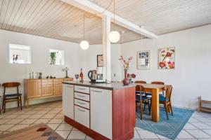 Stunning Home In Ebeltoft With 2 Bedrooms And Internet