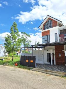 MP Villa Boulvard 43 Malang