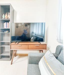 Spacious Comfort Charm