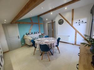 Appartements - - - - -Les Colombages - - - - Chambre d-hotes-Gite- Classement Gite 3 etoiles : photos des chambres