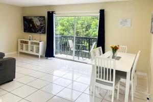 sunny isles apartments