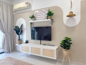 Bay Point Danga Bay by Cactus Homestay THM
