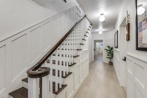 The Vanderbilt Mansion Apt 9 Near Downtown and TWU