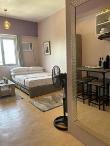 14F Deluxe Unit at Sunvida Tower across SM CITY