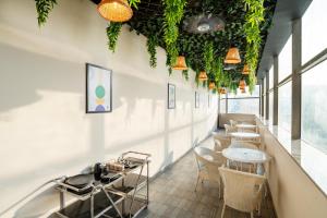 Treebo Vro Boutique, Andheri East