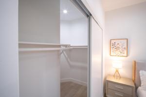 Stylish Private Room by Downtown LA