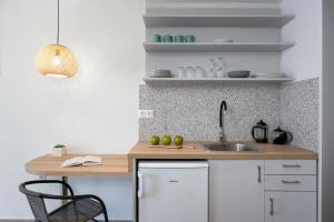 Christine 2 sea view studio WiFi