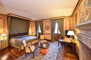 Junior Suite with Terrace room in Hotel Fonte Cesia
