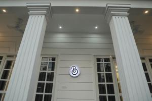 Beautiful Beach house for a peaceful stay.