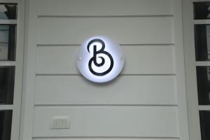 Beautiful Beach house for a peaceful stay.