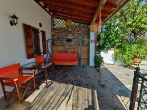 The Pagasetic Balcony - Magestic Sea Cottage