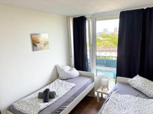Cologne Fair Apartment with Cathedral View