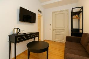 Taksim Istiklal Street Kamilbey Hotel