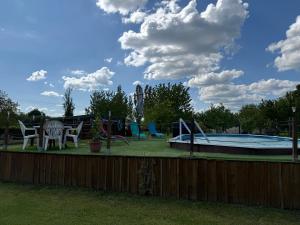 Chalet de campagne en Dordogne avec piscine