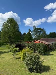 Chalet de campagne en Dordogne avec piscine