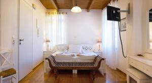 Ontas Traditional Hotel Chania Greece